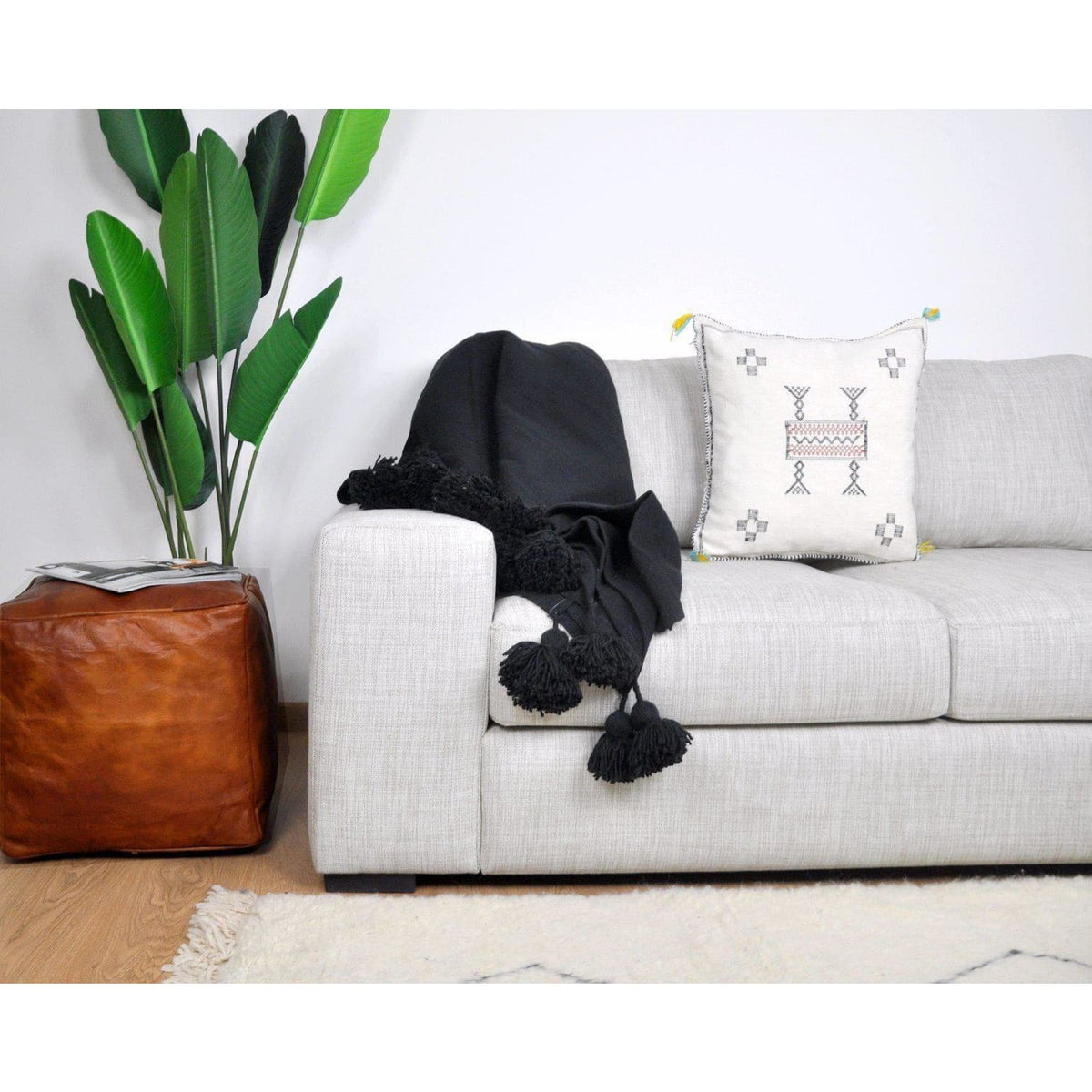 Couverture Pompon Noire