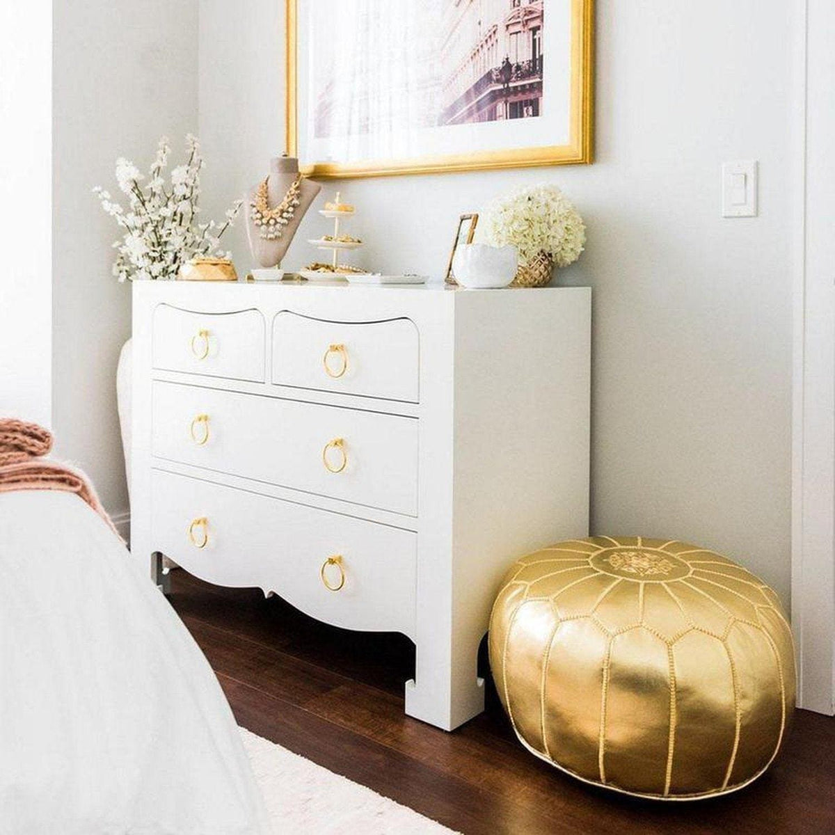 L&#39;Authentique Pouf Marocain en cuir Moroccan Furniture Benisouk 