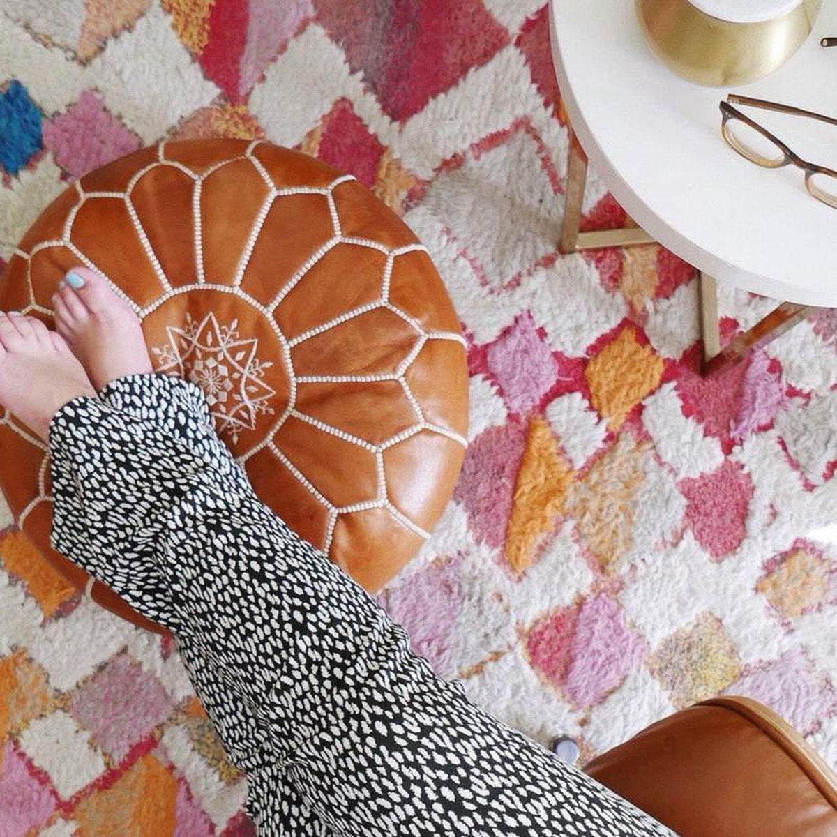 L&#39;Authentique Pouf Marocain en cuir Moroccan Furniture Benisouk 